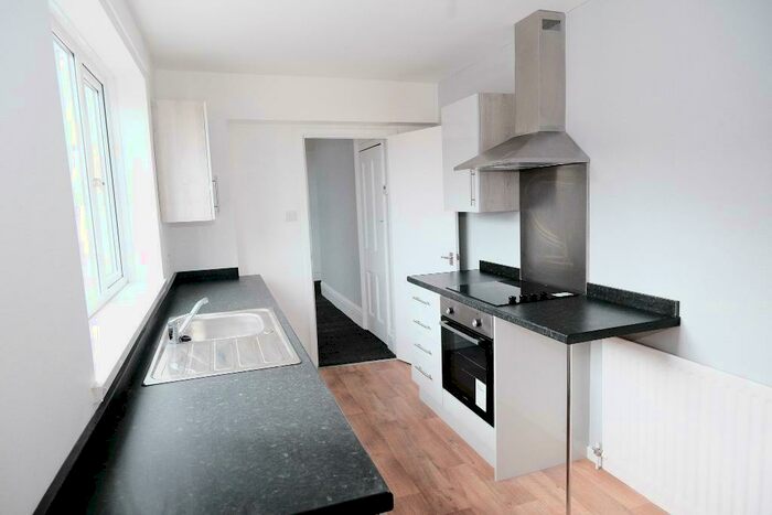 3 Bedroom Flat To Rent In Vine Street, South Shields, Newcastle, NE33