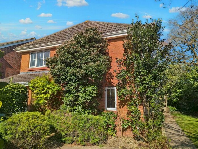 4 Bedroom House To Rent In Conference Avenue, Portishead, Bristol, BS20