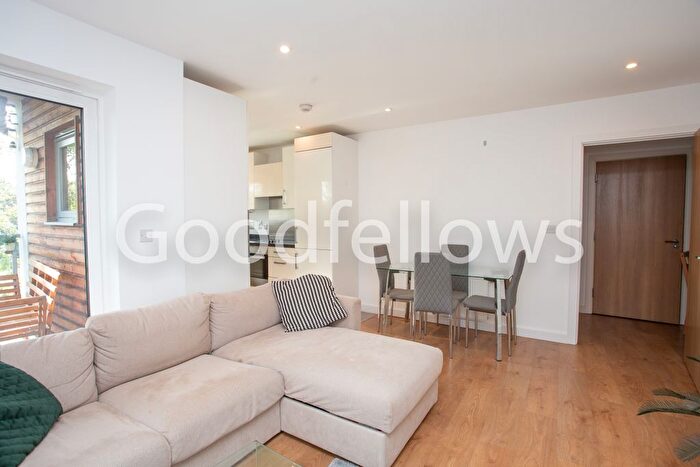 2 Bedroom Flat To Rent In Talbot Close, Mitcham, Surrey, CR4