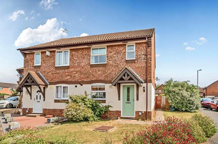 3 Bedroom Semi-Detached House For Sale In Gadsden Close, Cranfield, Bedford, MK43