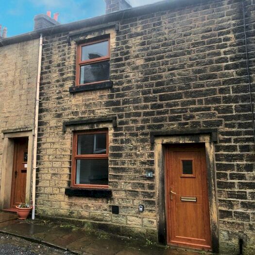 2 Bedroom Cottage To Rent In Water Street, Egerton, Bolton, BL7