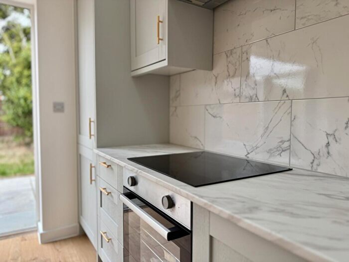 2 Bedroom Bungalow To Rent In Obelisk Close, Holbury, SO45
