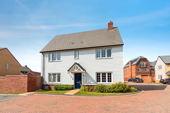 4 Bedroom Detached House For Sale In Dapple Mews, Braintree, CM7