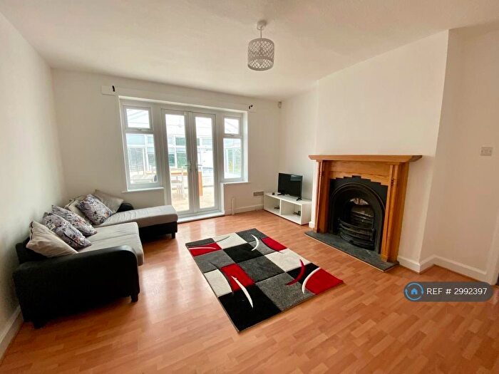 3 Bedroom Terraced House To Rent In Ainsford Road, Manchester, M20
