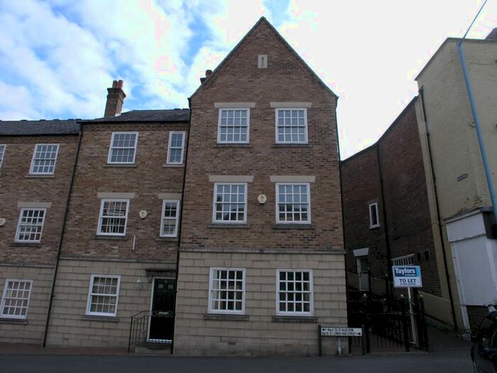 3 Bedroom Terraced House To Rent In Stourbridge, Lower High Street, St Giles Row, DY8