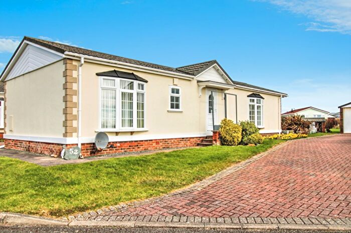 2 Bedroom Mobile/park Home For Sale In Nethertown, Egremont, CA22