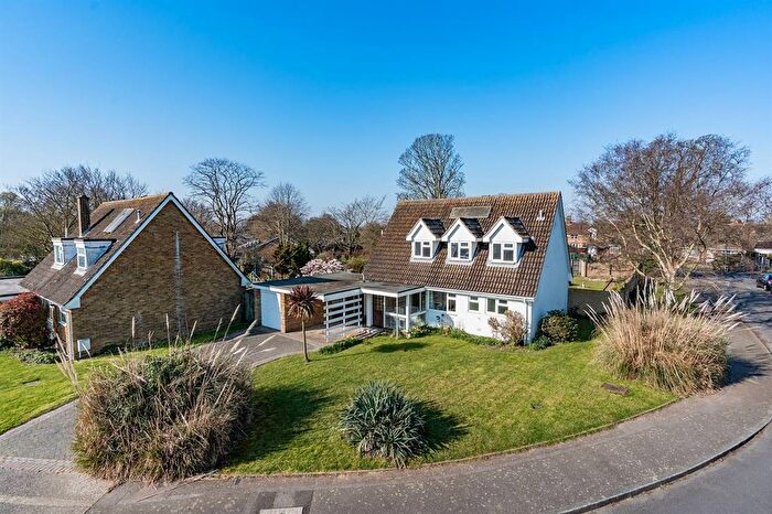 4 Bedroom Detached House For Sale In The Oaks, Broadstairs, CT10
