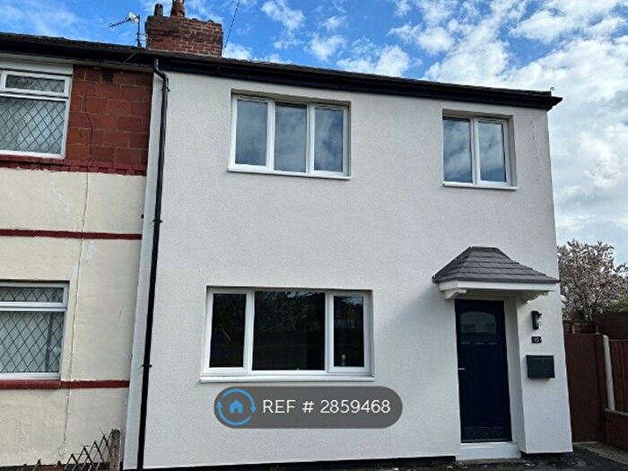 3 Bedroom Semi Detached House To Rent In Farrington Avenue, Manchester, M20