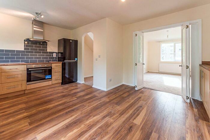 3 Bedroom Terraced House To Rent In Long Close, Headington, Oxford, Oxfordshire, OX3