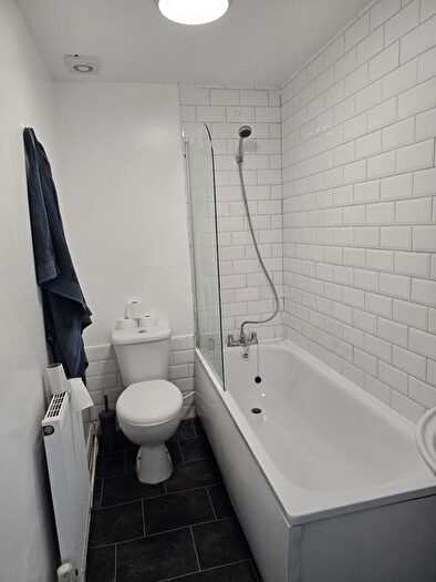 3 Bedroom Flat To Rent In Bodelwell House, High Street East, Sunderland, SR1