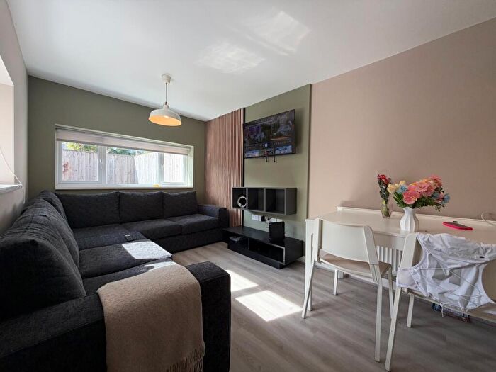 7 Bedroom Terraced House To Rent In Cranbrook Street, Cathays, CF24