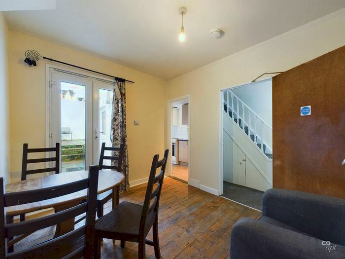 4 Bedroom Detached House To Rent In Picton Street, Brighton, BN2