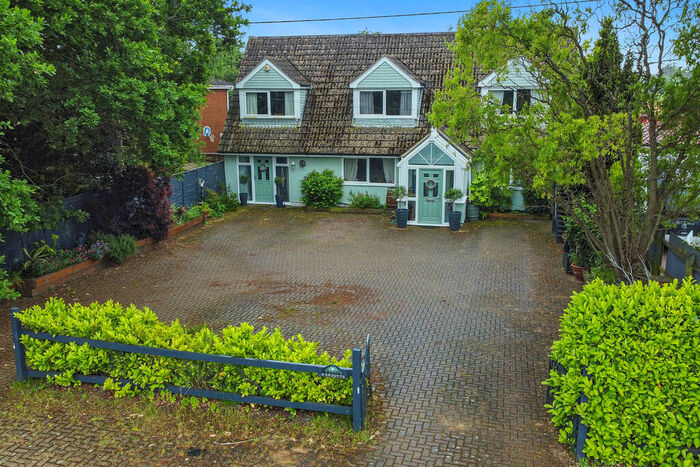 5 Bedroom Detached House For Sale In Nacton, Ipswich, Suffolk, IP10