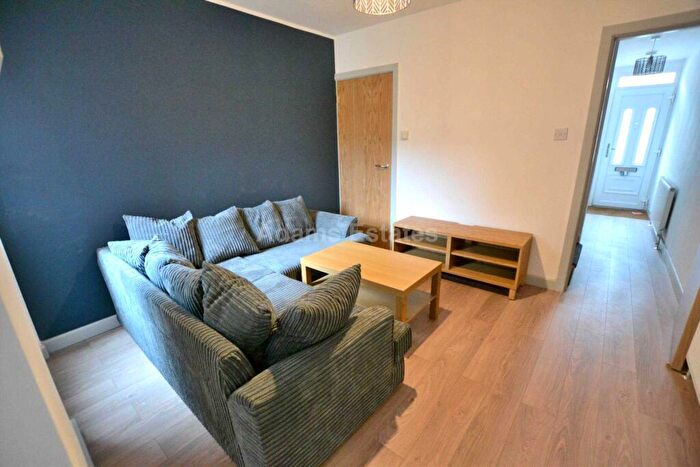 5 Bedroom Terraced House To Rent In Clarendon Road, Reading, RG6