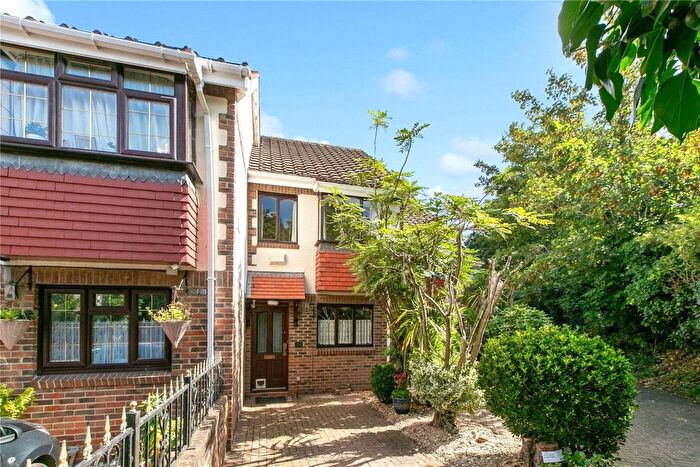 3 Bedroom Terraced House To Rent In Rural Way, London, SW16