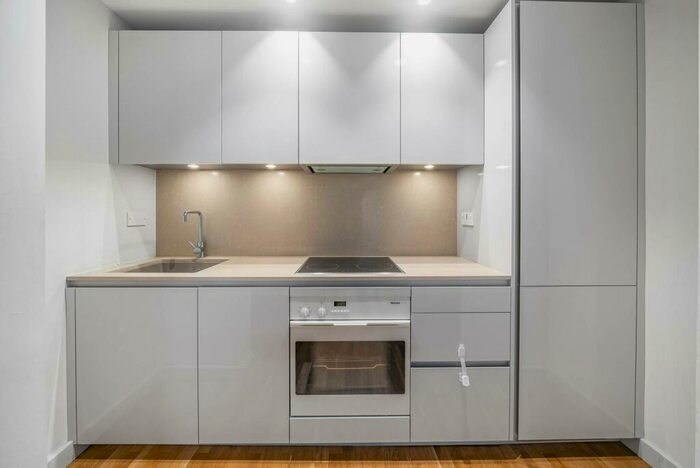 2 Bedroom Flat To Rent In Abbey Road, St John's Wood, London, NW8