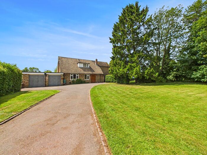 3 Bedroom Detached House For Sale In Sprigs Holly Lane, Radnage, Buckinghamshire, OX39