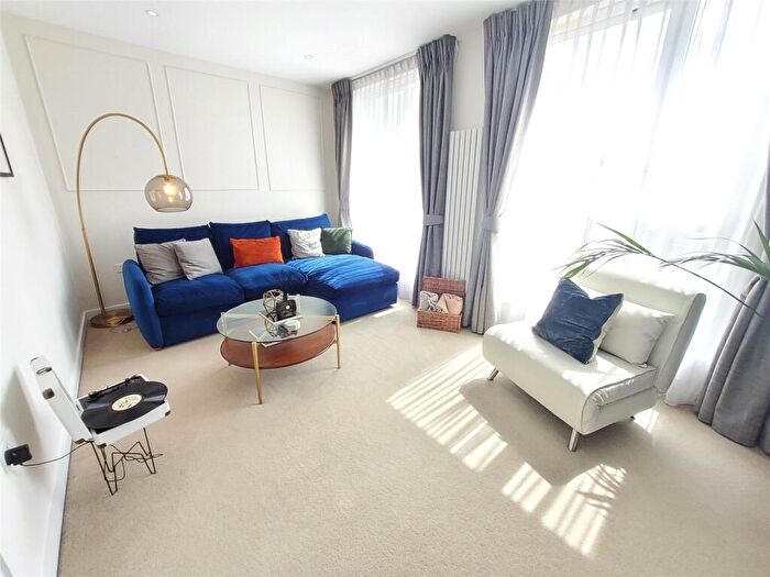 4 Bedroom Town House To Rent In Lacey Drive, Edgware, HA8