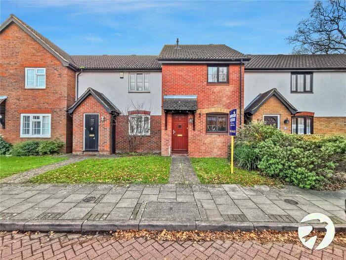 2 Bedroom Detached House To Rent In Baytree Close, The Hollies, Sidcup, DA15