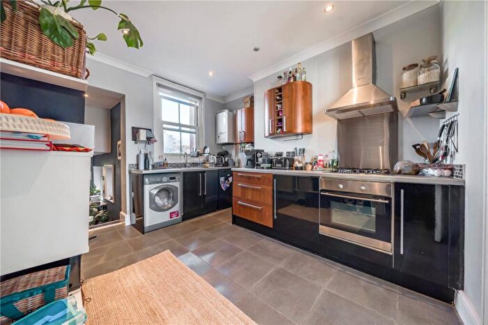 1 Bedroom Apartment For Sale In Lower Road, London, SE16