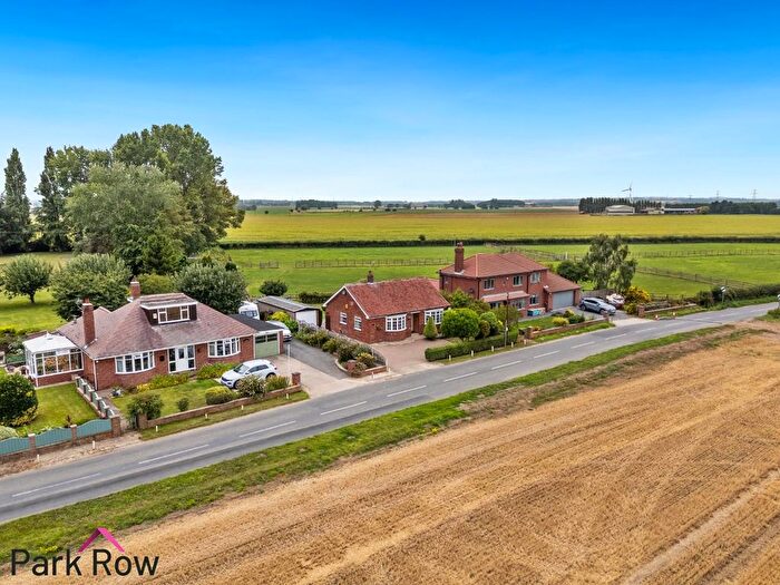 2 Bedroom Detached Bungalow For Sale In Roe Lane, Birkin, Knottingley, WF11