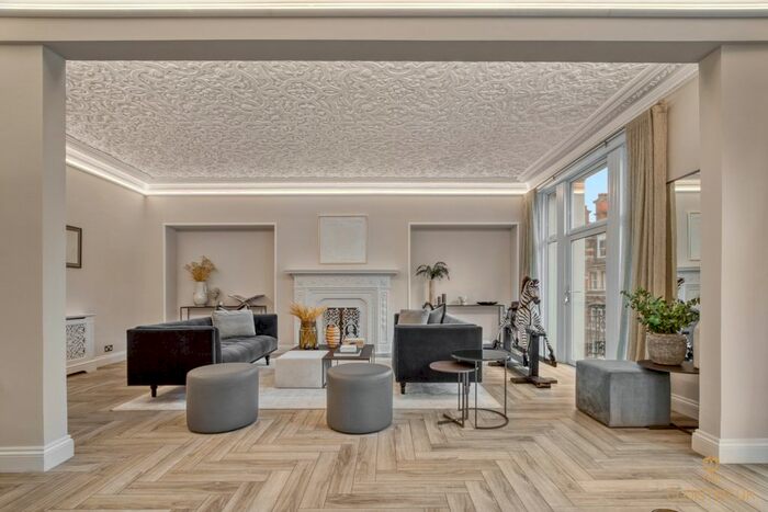 8 Bedroom Flat To Rent In Knightsbridge, London, SW1X