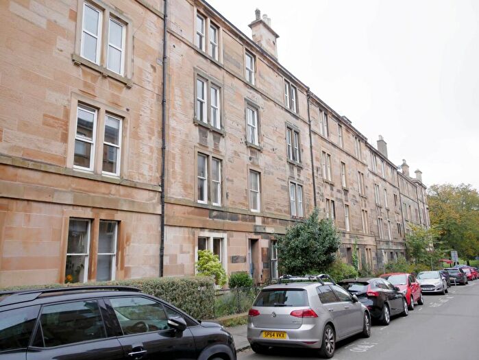 3 Bedroom Flat To Rent In Livingstone Place, Newington, Edinburgh, EH9
