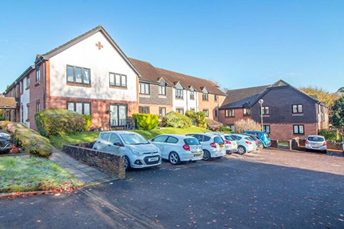 1 Bedroom Apartment For Sale In Rosecott, Havant Road, Horndean, PO8