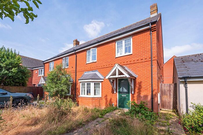 4 Bedroom Semi-Detached House For Sale In Northampton Road, Broughton, Kettering, NN14