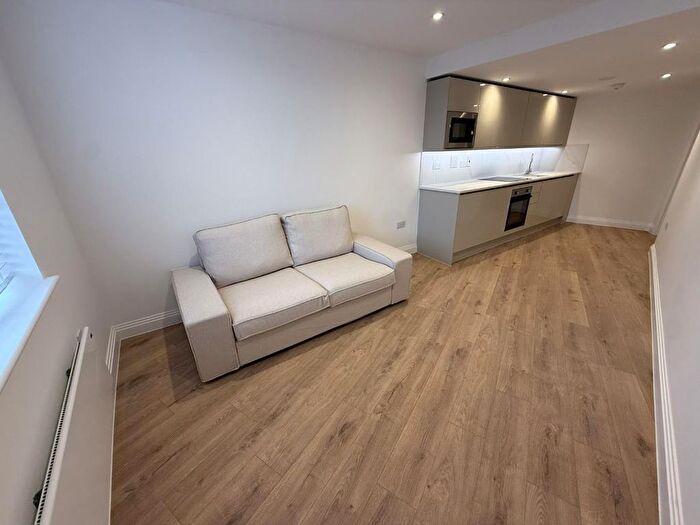 1 Bedroom Flat To Rent In Market Place, Reading, RG1