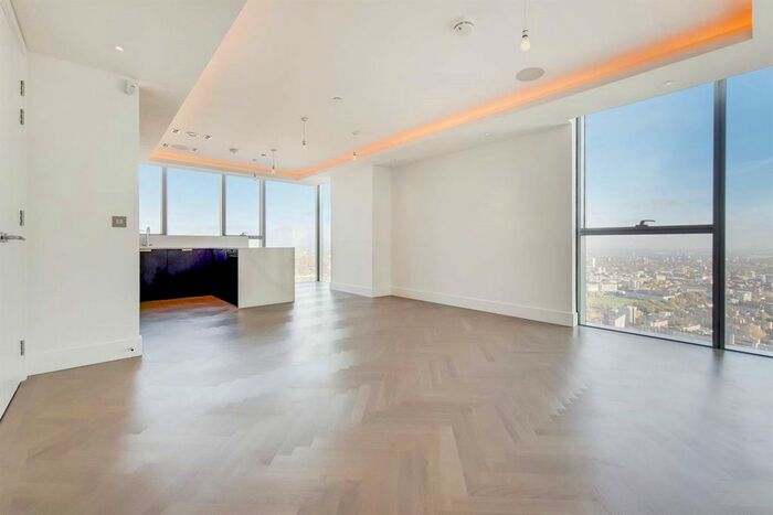 2 Bedroom Flat To Rent In Carrara Tower, Shoreditch, Angel, City Road, Bollinder Place, London, EC1V