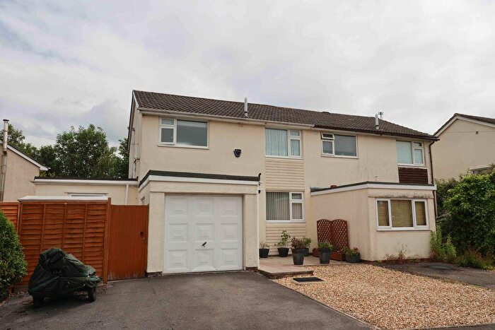 4 Bedroom Semi-Detached House For Sale In Rectory Way, Yatton, BS49