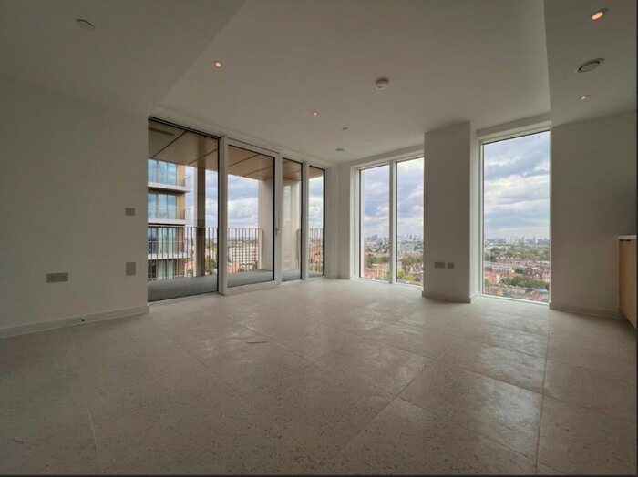 1 Bedroom Apartment To Rent In Bouchon Point, Cendal Crescent, London, E1