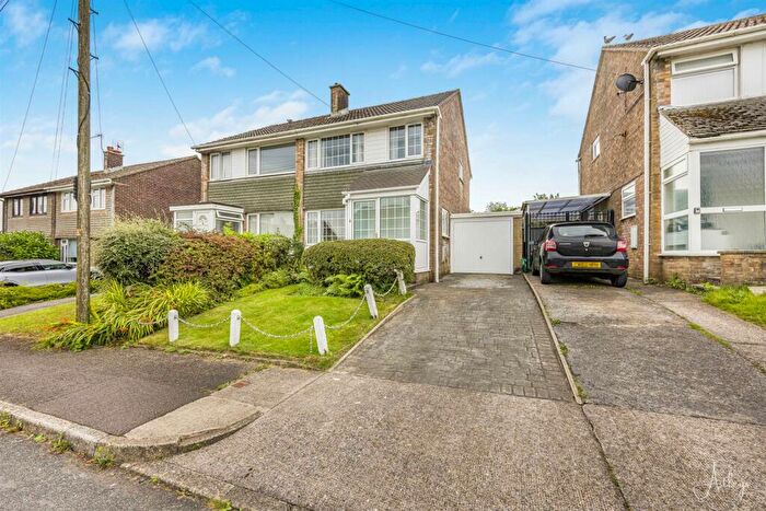 3 Bedroom Semi-Detached House For Sale In Springfield Avenue, Upper Killay, Swansea, SA2
