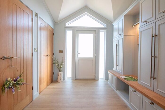 2 Bedroom Mobile/park Home For Sale In Merley House Lane, Ashington, Wimborne, BH21
