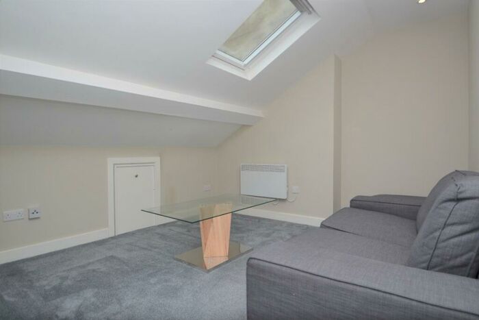 1 Bedroom Flat To Rent In Westfield Terrace, Chapel Allerton, Leeds, LS7