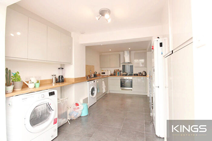 3 Bedroom Terraced House To Rent In Canton Street, Southampton, SO15