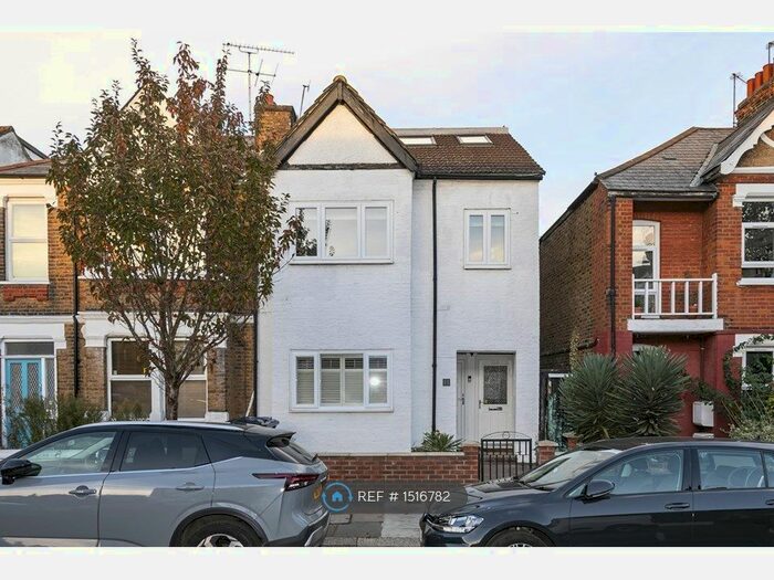 3 Bedroom Maisonette To Rent In Seaford Road, London, W13