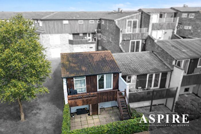 3 Bedroom End Of Terrace House For Sale In The Hyde, Langdon Hills, Basildon, SS16