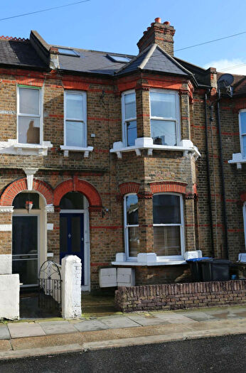 2 Bedroom Apartment To Rent In College Road, London, NW10