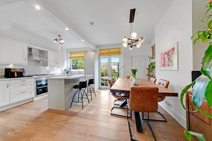 4 Bedroom House For Sale In Tremaine Road, Anerley, London, SE20