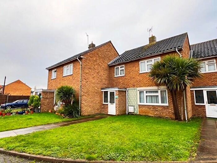 3 Bedroom House To Rent In East Swindon, SN3