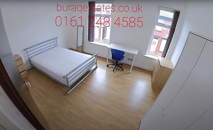 5 Bedroom House To Rent In Braemar Road, Manchester, M14