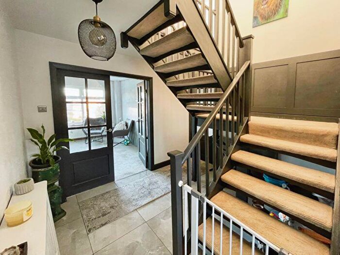 4 Bedroom Detached House For Sale In Chatton Close, Bury, BL8