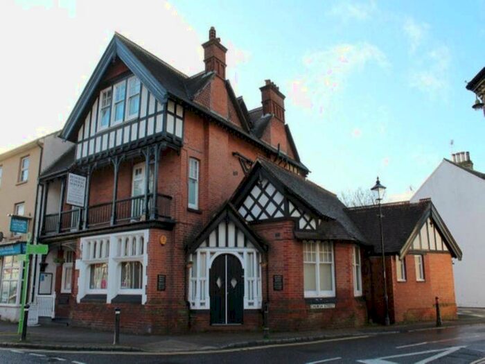 1 Bedroom Flat To Rent In The Old Bell, Henfield, BN5