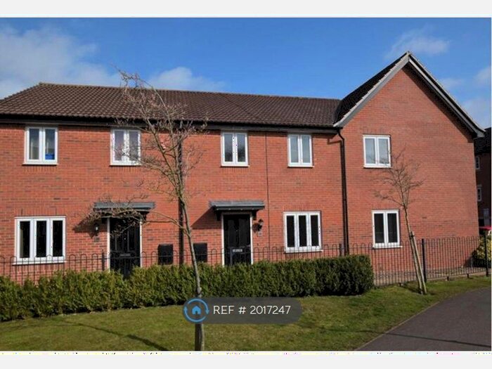 3 Bedroom Semi-Detached House To Rent In Coleridge Way, Oakham, LE15