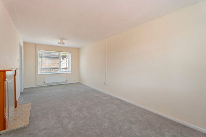 3 Bedroom End Of Terrace House For Sale In Thornwell Road, Chepstow, Monmouthshire, NP16
