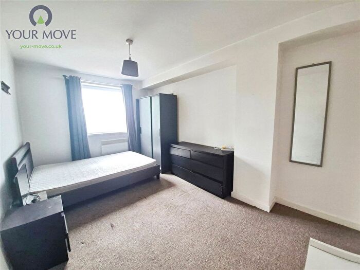 1 Bedroom Flat To Rent In Parkwood Rise, Keighley, West Yorkshire, BD21