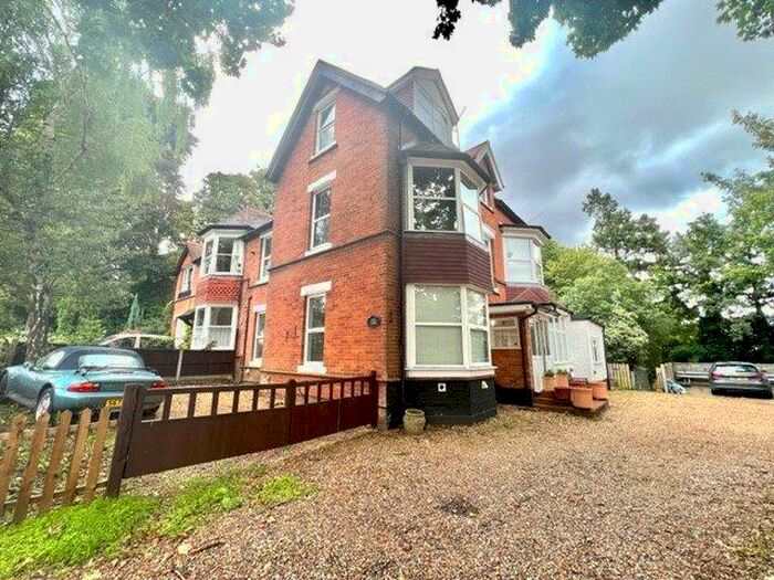 1 Bedroom Apartment To Rent In Heatherley Road, Camberley, Surrey, GU15