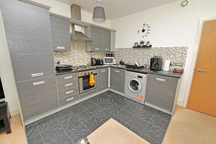 1 Bedroom Apartment For Sale In Woodlands Mill, Steeton, BD20
